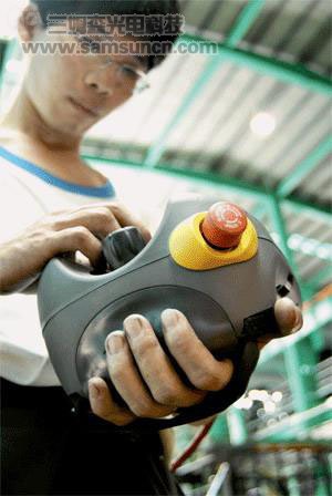 ABB IRB 6650S机器人在保险杠生产中的应用_shanqinquan.com