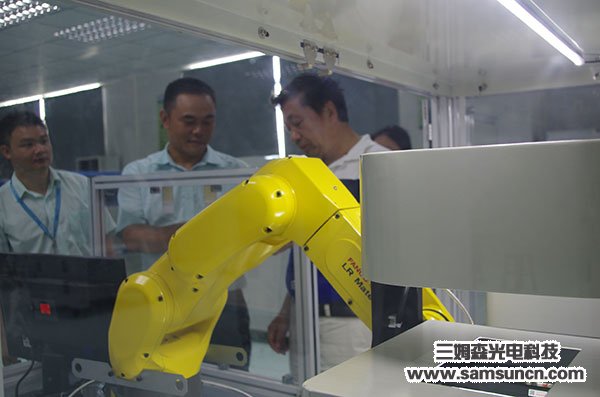 技术创新，人才先行—华中科技大学专家教授参观九游会j9官方网站科技_shanqinquan.com