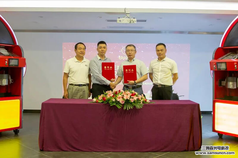 赋能传统行业,九游会j9官方网站5000台AI炒菜机器人战略投产_shanqinquan.com